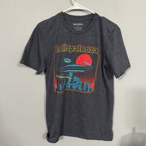 Lollapalooza Short Sleeve Crewneck Tee Shirt Women's Size Small UFO Night Scene